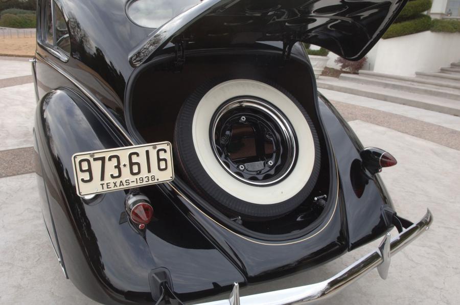 Багажник Lincoln Zephyr Coupe (HB-720) 1937 года  (фото 40 из 46)